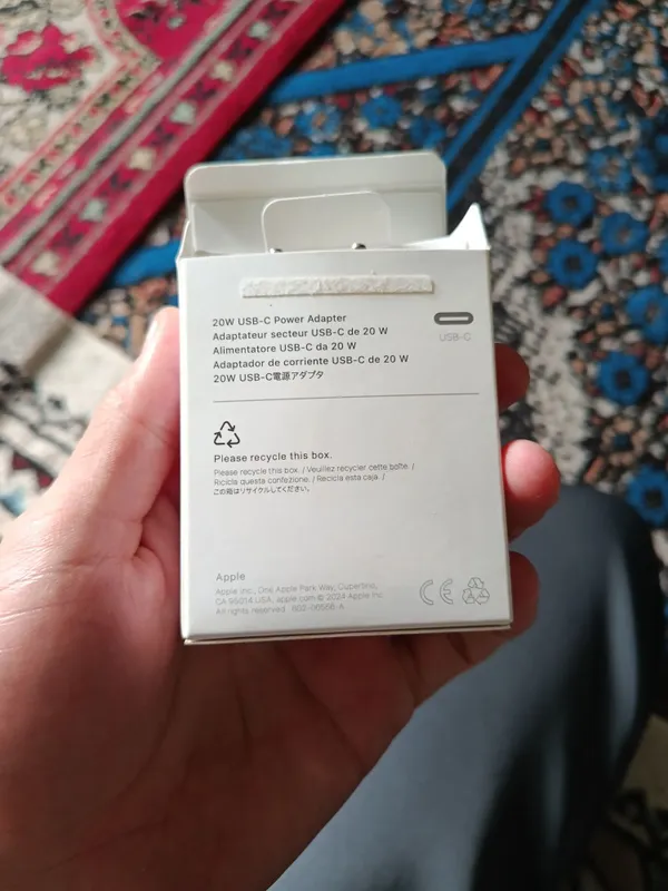 Iphone 15 зарядчик — фото 3