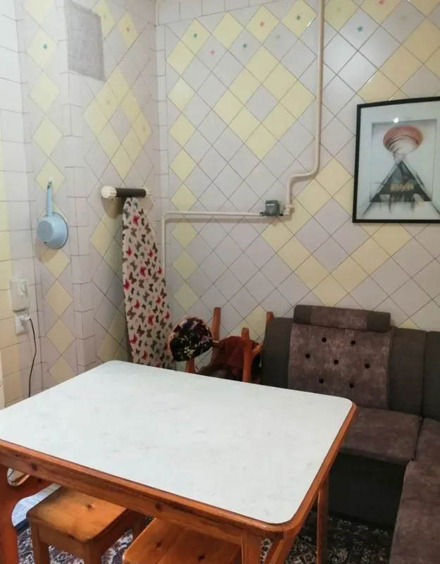 Срочно продам квартиру Юнусабад 18 квартал 4