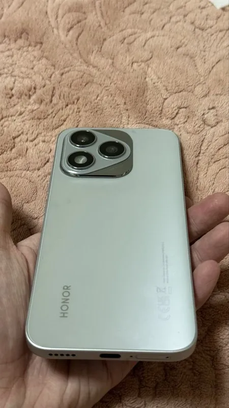 Honor 400 lite, идеальное состояние 1 Honor 400 lite, идеальное состояние 1