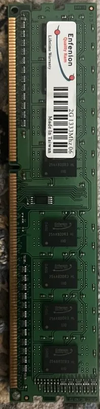 Intel pentium e5500 + ddr3 operetivka 2gb 2