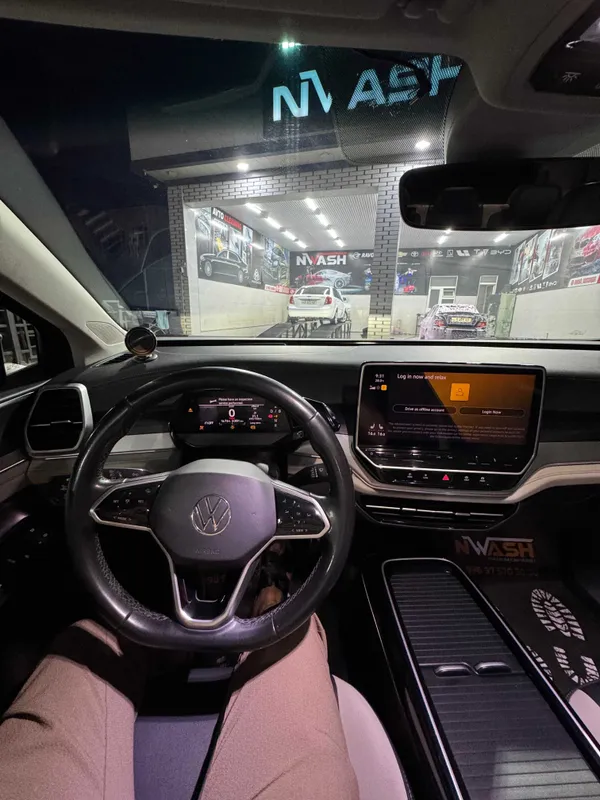Sotiladi: Volkswagen ID.6 Pure+ 5