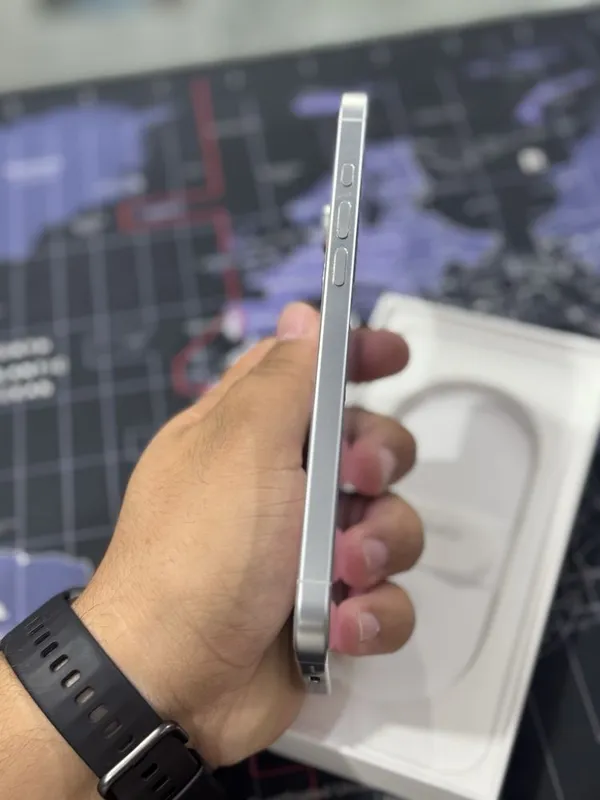 iPhone 16 Pro Max 256Gb E-Sim Imei O'tmagan — фото 3