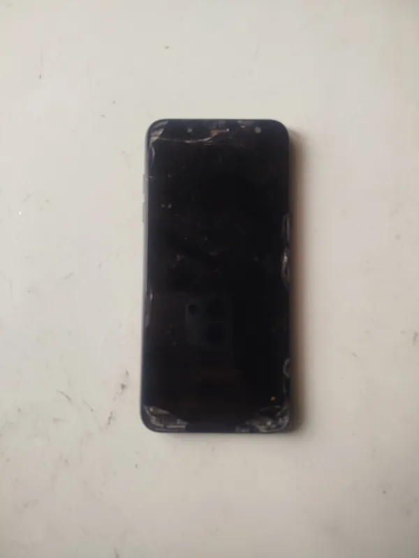 Samsung a6 — фото 2