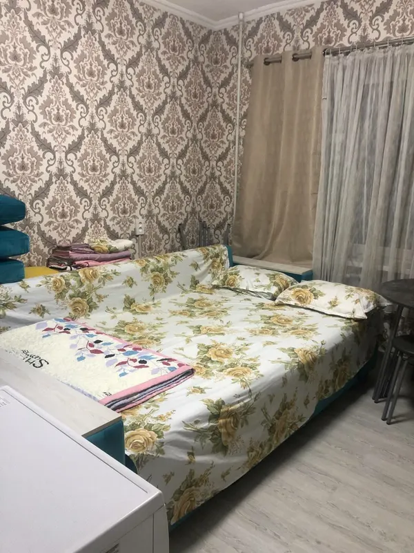 мирабадский район.  1 ком  общежитие