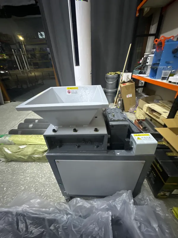 Mini shredder 3