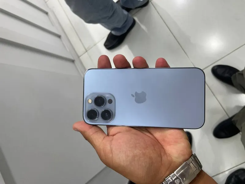 iPhone 13 Pro 2 iPhone 13 Pro 2