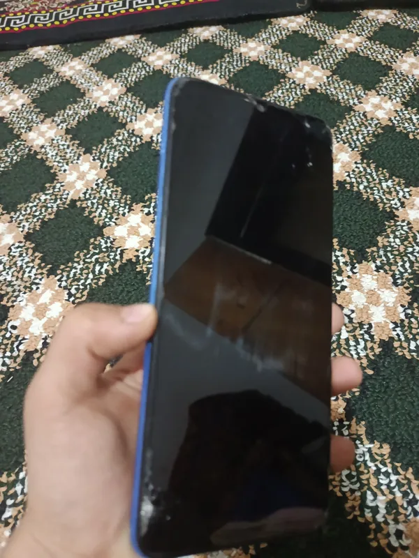 Продаётся Redmi 10C, цена 400 000 сум, хорошее состояние 4