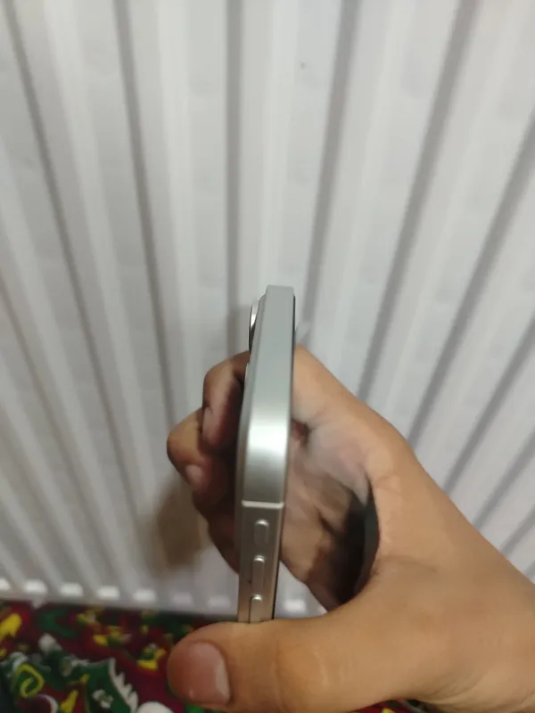 iphone 11 17 pro qilingan, ishlashlari yaxshi 4