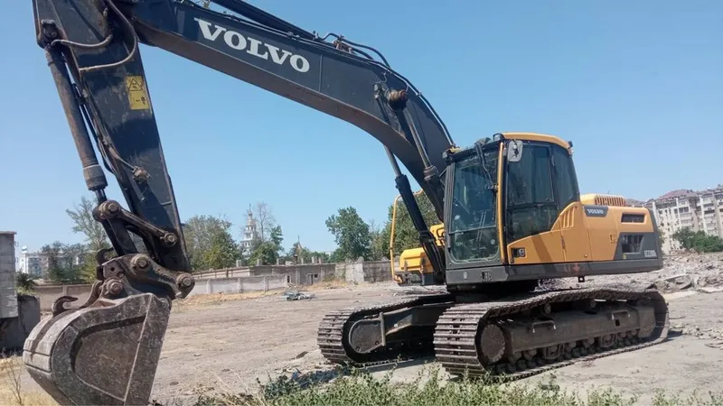 Услуги эксковатора Volvo Услуги эксковатора Volvo