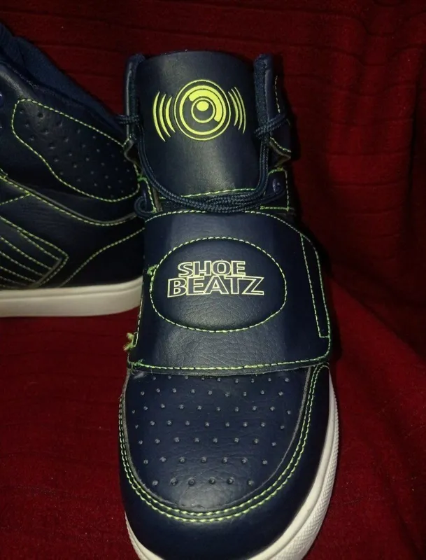 Из США, подростковая обувь, бренда BEATZ BOYS SHOES SZ24 BLUETOOTH — фото 3
