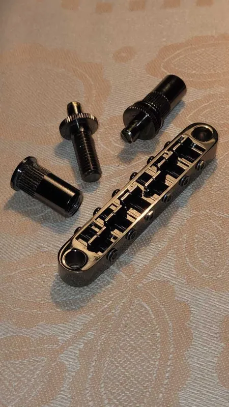 Бридж для электрогитары Gotoh GE103B-T с креплениями