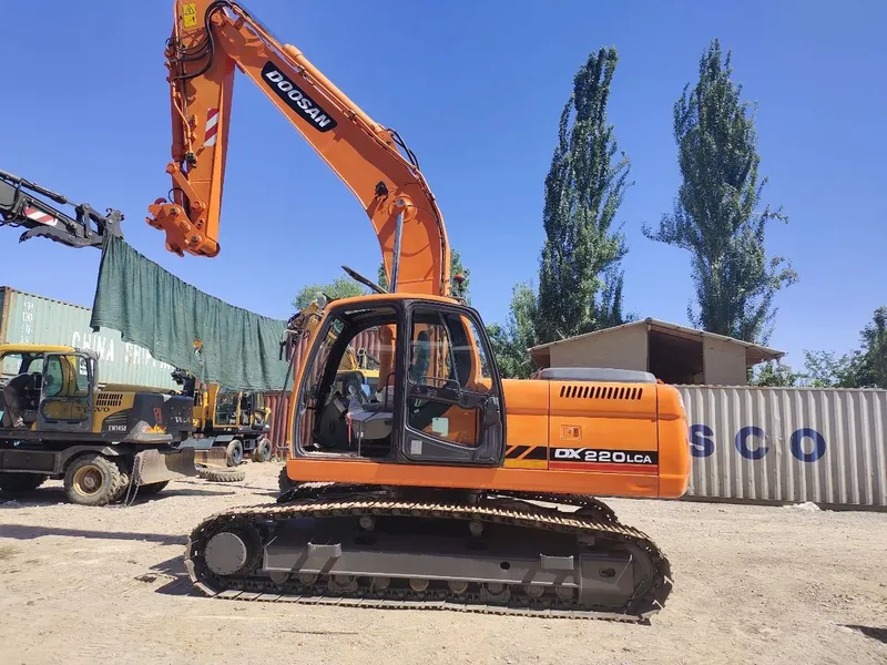 DOOSAN DX220 LCA Экскаватор хизмати — фото 1