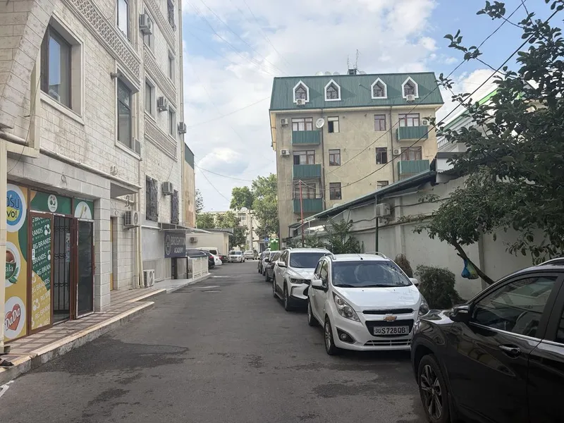 Сдается в аренду помещение в центре города. Площадь—150кв.м. — фото 1