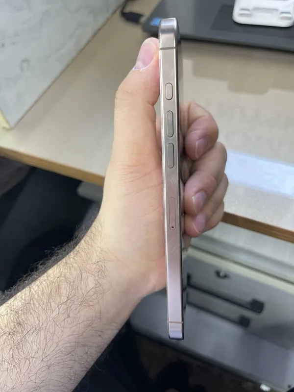 iPhone 16 Pro Max 256GB (Desert) 5