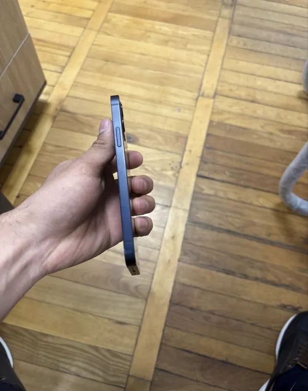 IPhone 12 64GB (76%) 4 IPhone 12 64GB (76%) 4