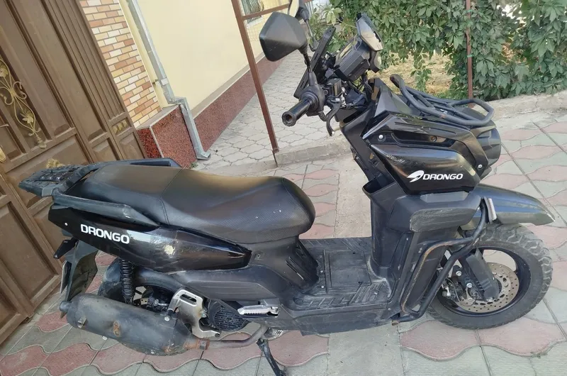 Продаётся скутер DRONGO Tank 4 Продаётся скутер DRONGO Tank 4