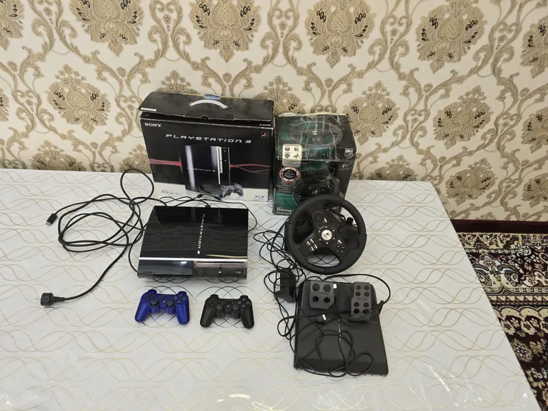Ps3 и игровой руль Logitech Driving Force EX с педалями — фото 2