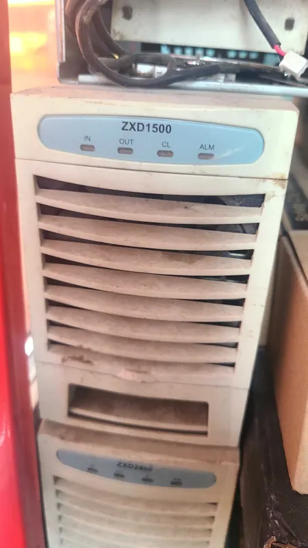 2 шт Мощные блоки питания. ZXD-1500 и ZXD-2400 1