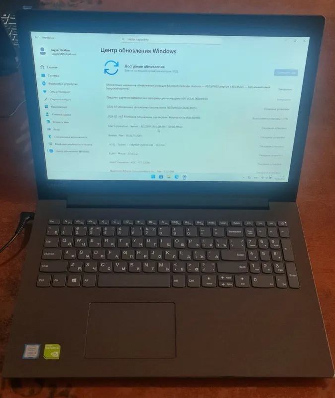 LENOVO idepad i-3 1 LENOVO idepad i-3 1