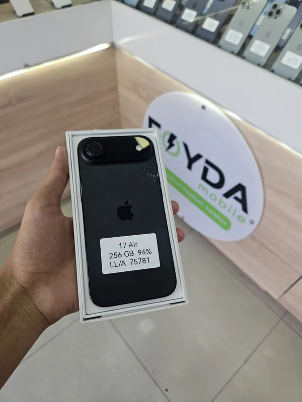 IPhone 17 Air . 3