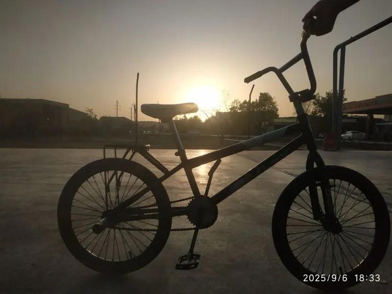 Velosiped sotiladi kelishtirib beramiz 6 Velosiped sotiladi kelishtirib beramiz 6
