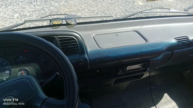 Isuzu 34 000 ming $ 8 Isuzu 34 000 ming $ 8