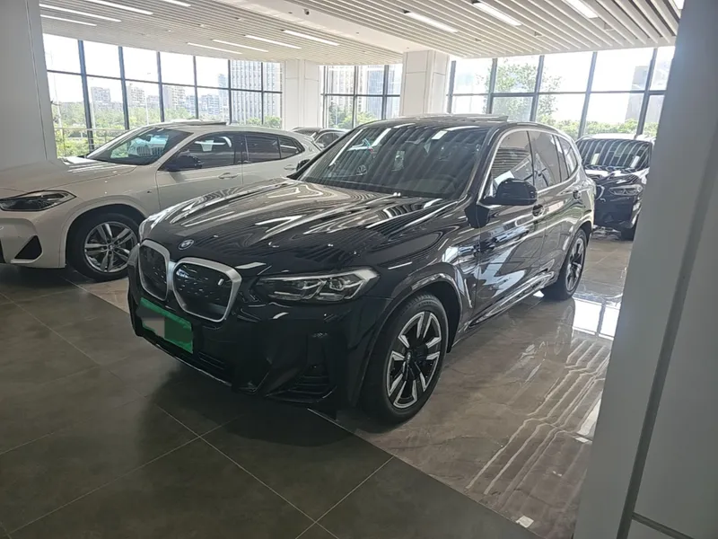 BMW iX3 2024 Leading Model электричка 1