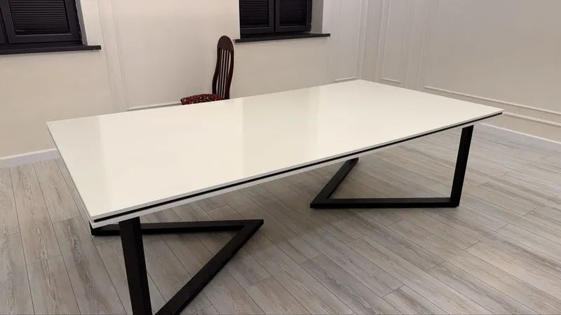 Srochno! Срочно! Katta Stol sotiladi ofis uchun — фото 1