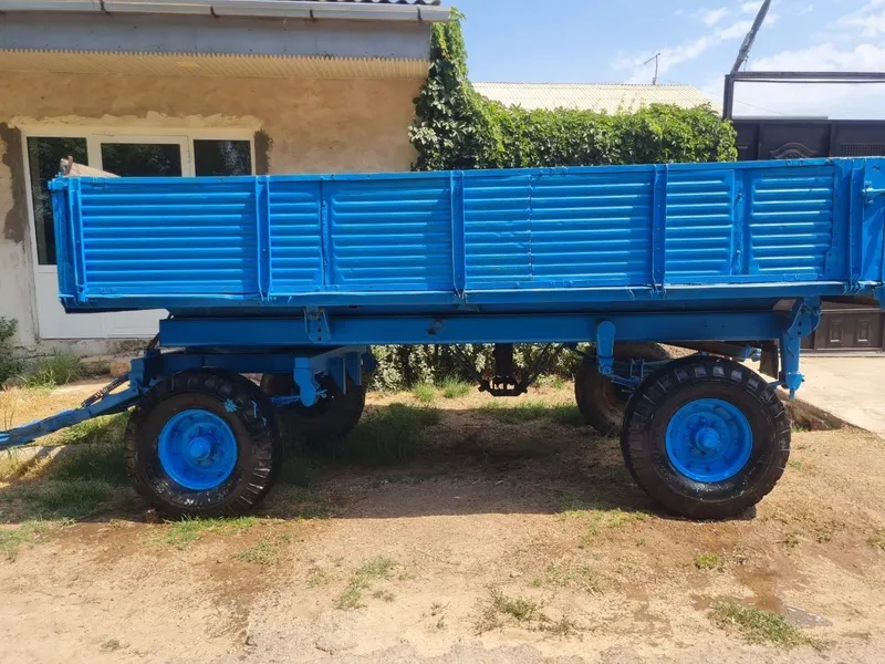 Traktor sotiladi , proseplari bilan 3