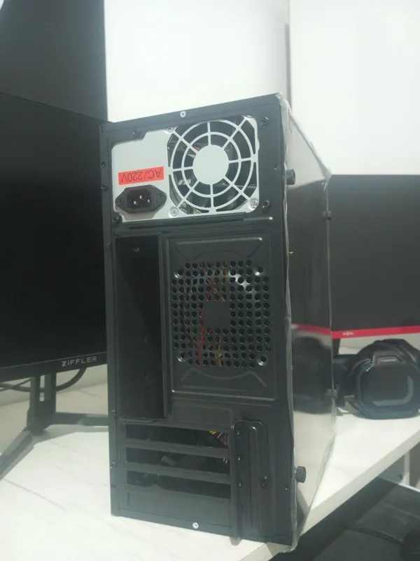 Компактный мини-корпус WECAN с RGB 5
