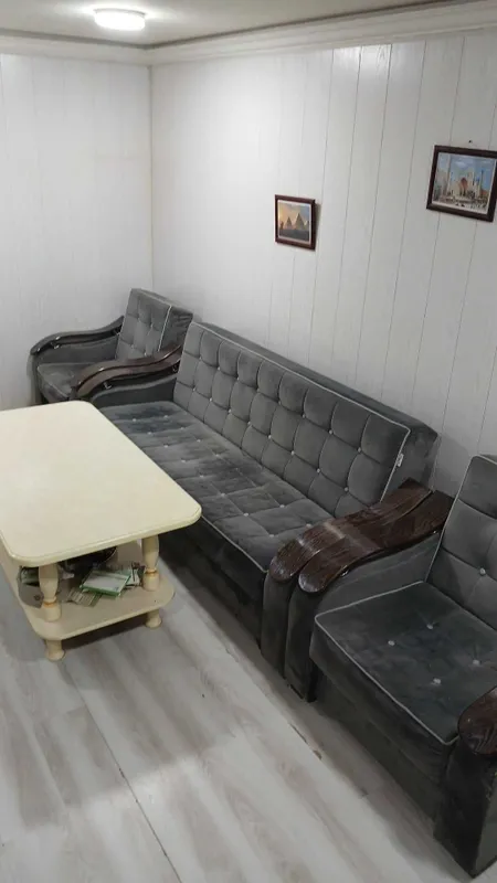 Продам комплект диван и 2 кресла.Самовывоз. Гидрометцентр. 3