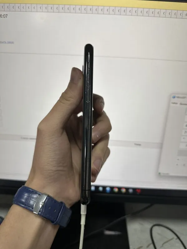 Iphone 11 pro green ozm ishlatkamman oladga tel qlila zarl sotvomman — фото 2