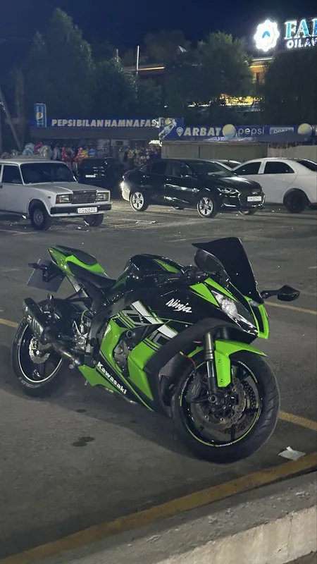Kawasaki ZX10R 2012 1 Kawasaki ZX10R 2012 1