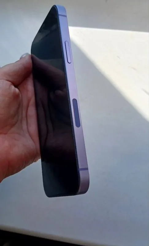 IPhone 12/128 3 IPhone 12/128 3