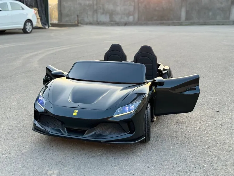 Большая детская машина Ferrari F8 двухместная до 110 кг болалар машинаси 8