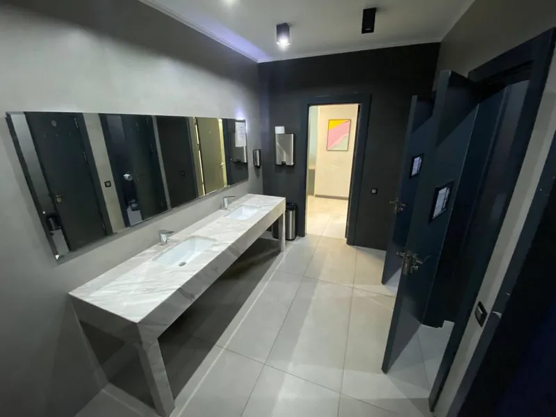 Сдается готовый офис в бизнес-центре 45 м² | Мирабад | Ойбек 7 Сдается готовый офис в бизнес-центре 45 м² | Мирабад | Ойбек 7