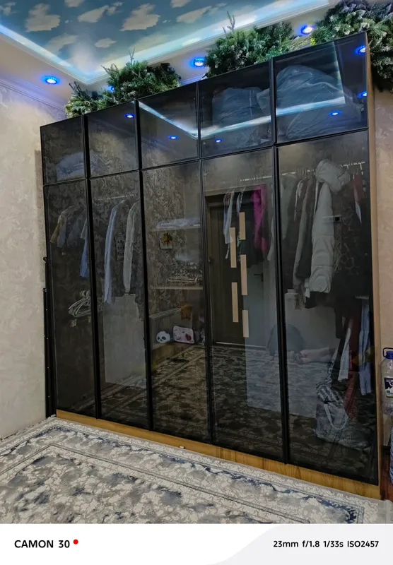 Zamonaviy garderobniy shfaner sotiladi. — фото 1