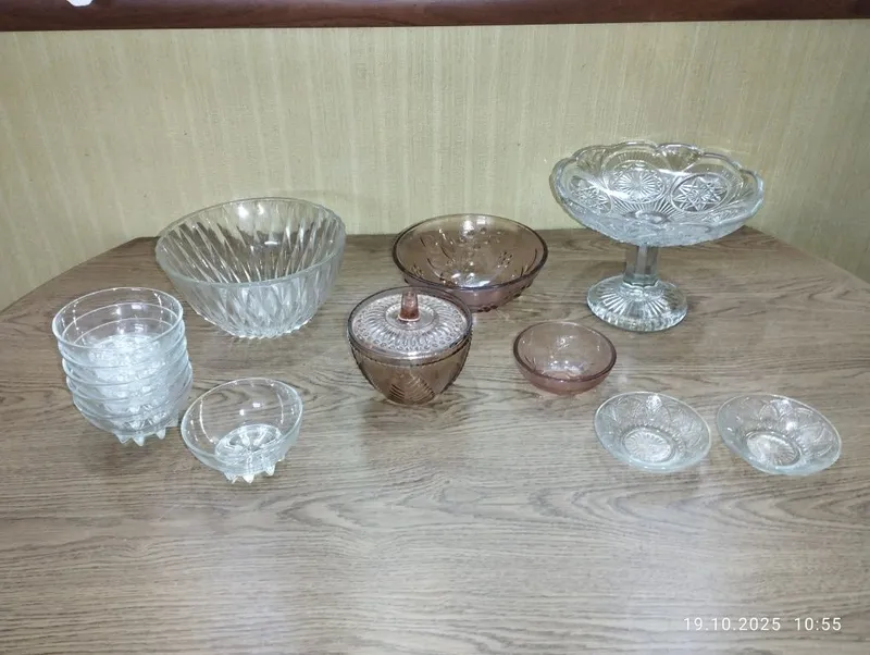 Стеклянные вазы чашки б/у