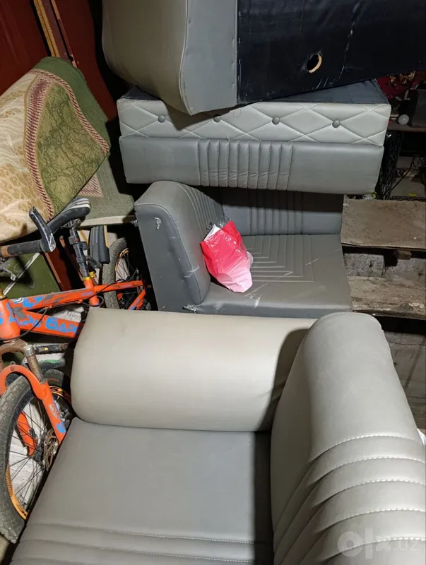Yaxshi holatdagi burchak divan sotiladi 3 Yaxshi holatdagi burchak divan sotiladi 3