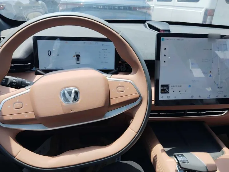 CHANGAN UNI-Z 1.5T Premium Edition — фото 5