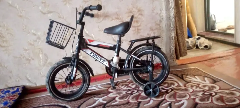 Velosiped sotiladi Velosiped sotiladi