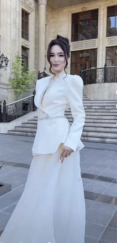 Kostyum dvoyka yangi 2 Kostyum dvoyka yangi 2