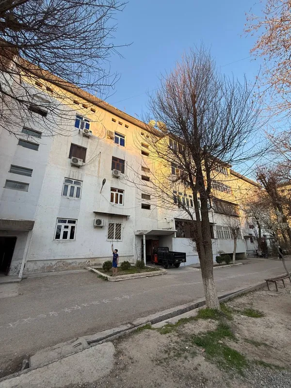 Uy srochna sotiladi