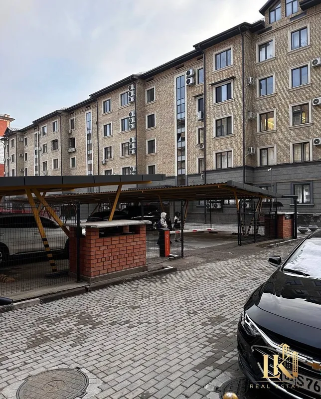 Продаётся элитная 4-комнатная квартира в кирпичном доме (Габус) 3