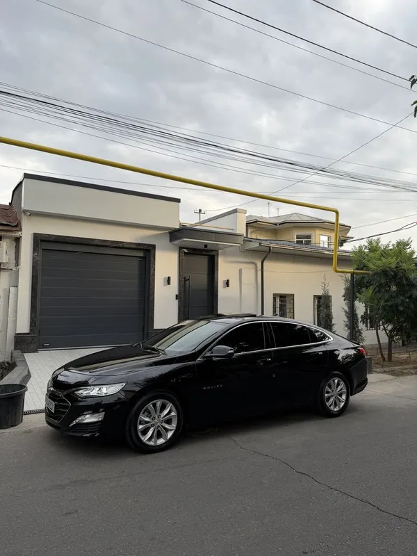 Malibu 2 premier yili 2022 kraska tozza 100 % prabegi 27.000 2 Malibu 2 premier yili 2022 kraska tozza 100 % prabegi 27.000 2