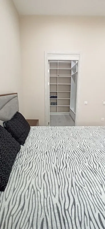 Yakkasaroy tumani bez makler 2 xona uy 380$ 1