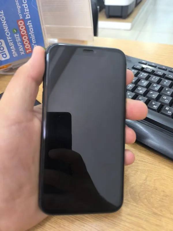 Iphone 11 smartfon 2 Iphone 11 smartfon 2