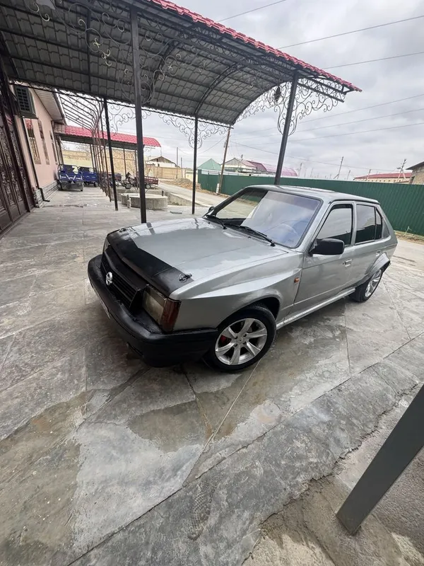 Opel kadet (xetchbek) sotiladi