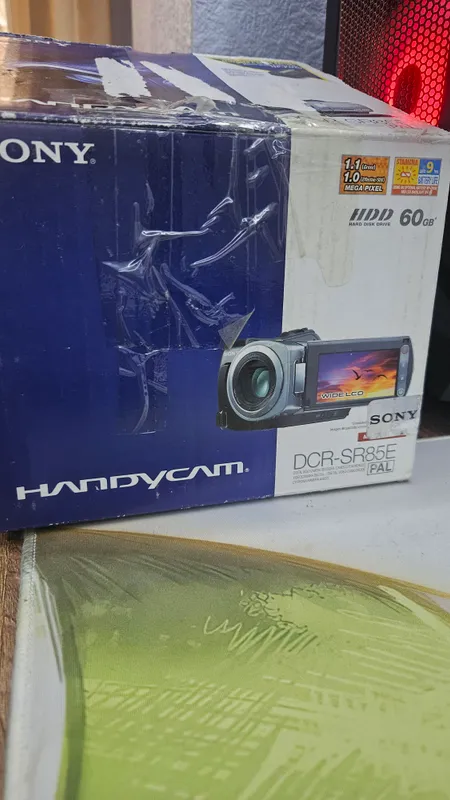 Камера от Sony Handycam DCR-SR85E — фото 2 Камера от Sony Handycam DCR-SR85E — фото 2