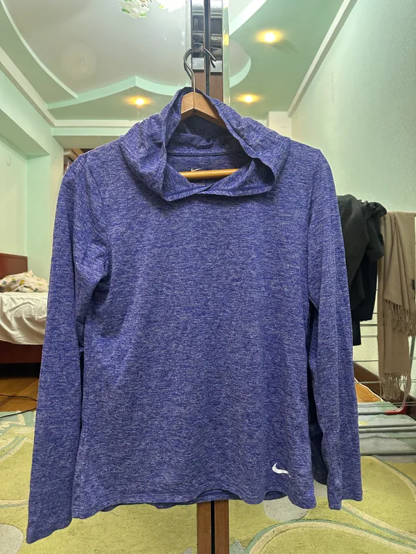 Kapushonli sport ko‘fta Kapushonli sport ko‘fta